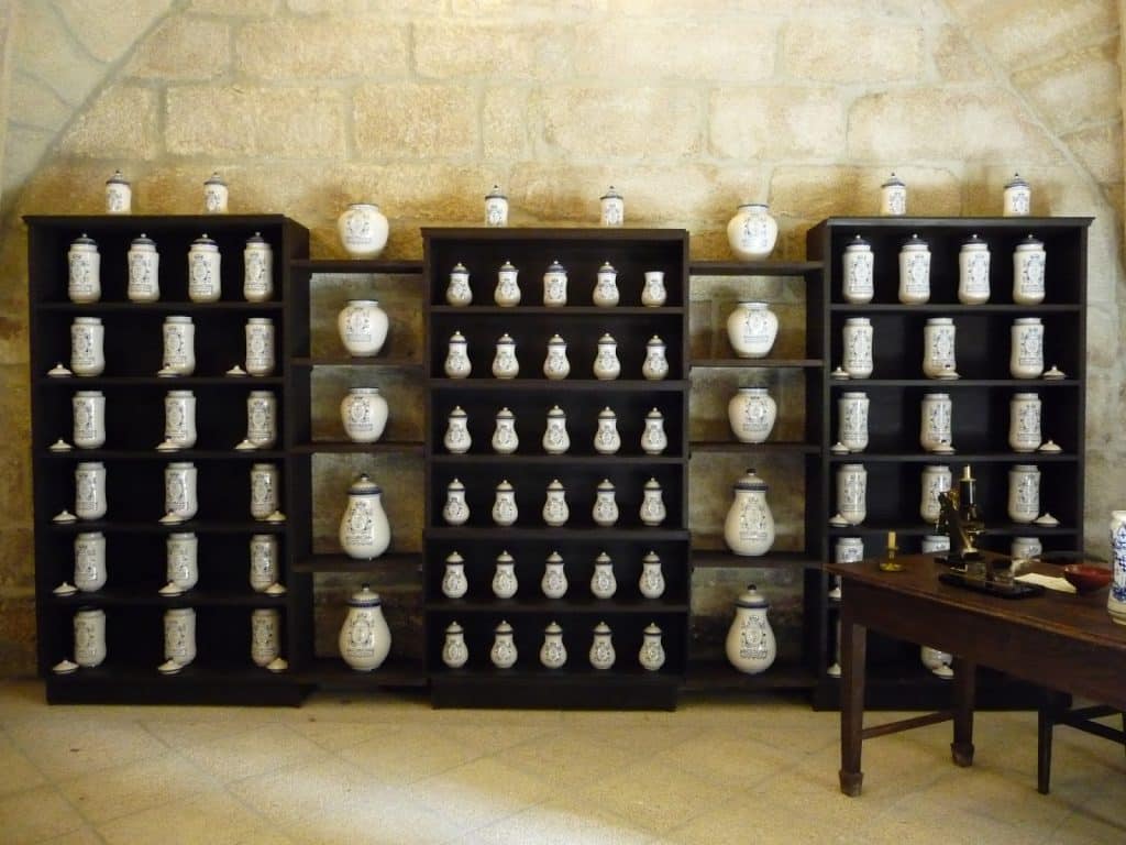 Botica monasterio oseira